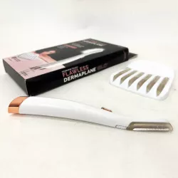 Триммер-эпилятор Flawless Dermaplane Glo - LED-подсветка, ABS-пластик, питание от 1 батарейки AAA thumbnail