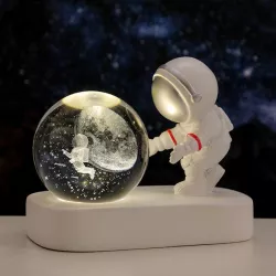 Хрустальный 3D ночник Астронавт - USB питание, светодиодная основа, декоративный светильник для детской комнаты thumbnail