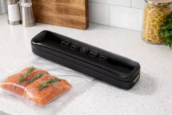 Кухонный вакуумный упаковщик Vacuum Sealer Model 10 - 120 Вт, вакуум и герметизация, 10 пакетов в комплекте, черный, 33х8,5х6 см thumbnail