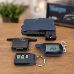 Автосигнализация CAR ALARM 2 WAY B9 - Двусторонняя, автозапуск, радиус 800 м, ABS пластик thumbnail