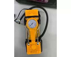 Автомобильный компрессор YELLOW с набором инструментов - Двухпоршневой, 12V, в кейсе, манометр, насадки в комплекте thumbnail