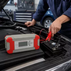 Автомобильное зарядное устройство 8A 12V/24V для аккумуляторов - 7-ступенчатая система, ЖК-дисплей, защита от перезаряда thumbnail