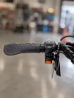 Электросамокат Kugoo Kirin G2 PRO - 1500 Вт, 21 Ач, до 70 км на одном заряде, двойные дисковые тормоза, складная конструкция thumbnail