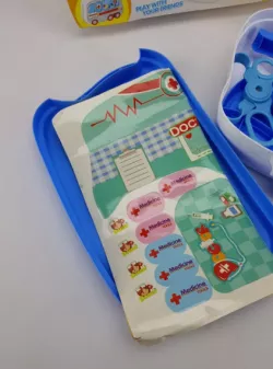 Игровой набор Доктор HAPPY DOCTOR - чемоданчик на колёсах, 10 аксессуаров, от 3 лет, синий thumbnail