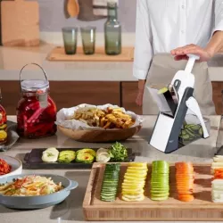 Терка для овощей Brava Spring Slicer - 3 лезвия, 40 настроек толщины, пружинная технология, контейнер в комплекте thumbnail