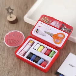 Набор для шитья Insta Sewing Kit - 10 катушек, иголки и пуговицы, портативный дорожный комплект thumbnail