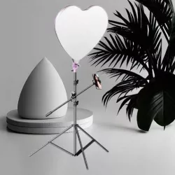 Кольцевая светодиодная лампа-сердце LED RL-520 - 48 Вт, держатель телефона, RGB и 3 режима освещения thumbnail