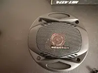 Автомобильные динамики Megavox MET-4274 (4" / 10 см, коаксиальные, 2-полосные, 150 Вт)
