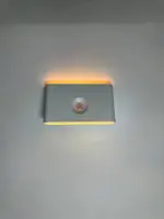 Светильник с датчиком движения Smart Night Light &mdash; беспроводной ночник без монтажа, PIR-сенсор, тёплый свет 2700K, магнитное крепление для дома и квартиры