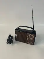 Мощный портативный радиоприемник RX-608АCW,работает от сети и от батареек, всеволновой