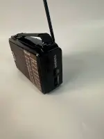 Мощный портативный радиоприемник RX-608АCW,работает от сети и от батареек, всеволновой