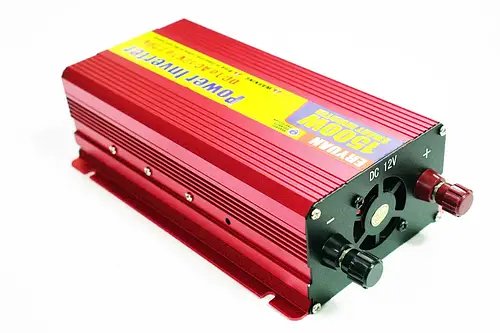 Перетворювач напруги інвертор 1500W з 12V на 220V