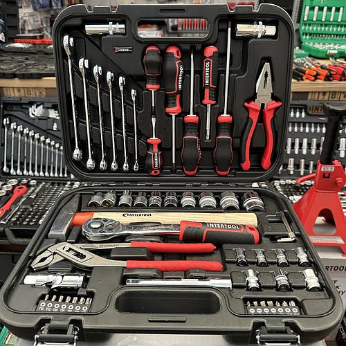 Набір інструментів на 56 од. INTERTOOL ET-8056 серия STORM Cr-V на две трещотки 1/2 1/4