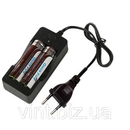 Зарядний пристрій для акумуляторів 18650 на 2 слоти