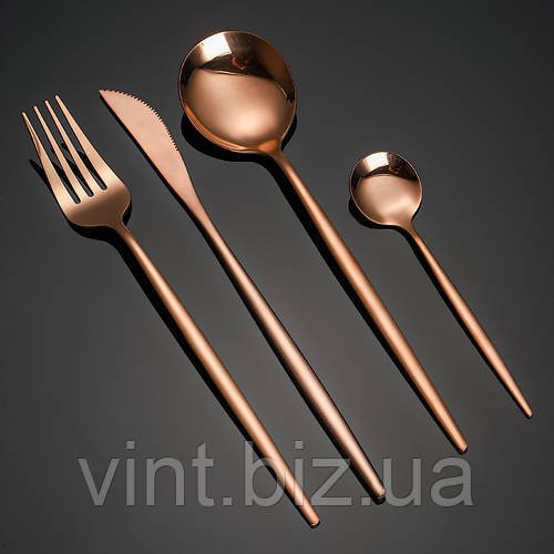 Комплект столових приладів на одну персону. Колір рожеве золото