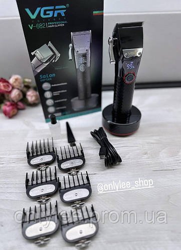 Професійна бездротова машинка для стриження волосся VGR V-682 із зарядною базою на підставці догляд за тілом