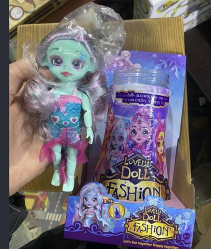 Лялька Lovely Doll Fashion (шарнірна, змінює колір, 3 види, флакон, наклейки, в колбі) BK490-1-2