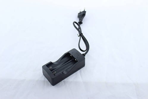 Зарядний пристрій на 2x18650 від мережі 220V SINGLE HP227