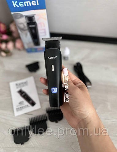 Машинка для стриження з цифровим дисплеєм тример для волосся й бороди Kemei KM-1113 змінними насадками 1.5-4.5 мм